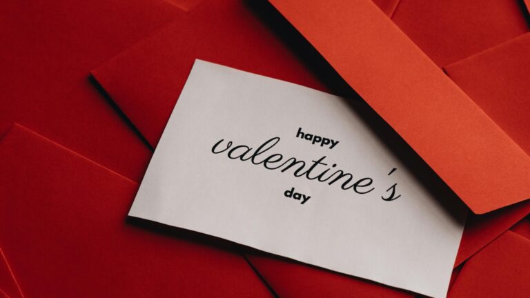 Why are Valentine’s Day cards so popular?